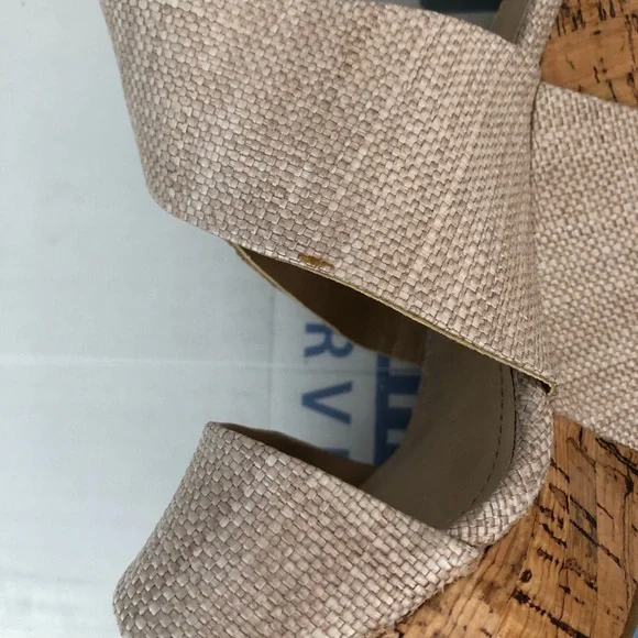 BCBG BCBGENERATION wedge platform sandal - Picture 11 of 13